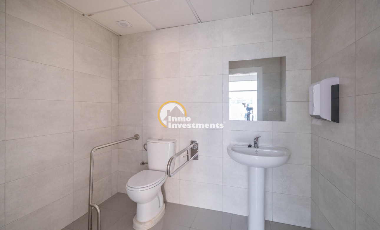 Long term rental - Commercial - Orihuela Costa - Playa Flamenca