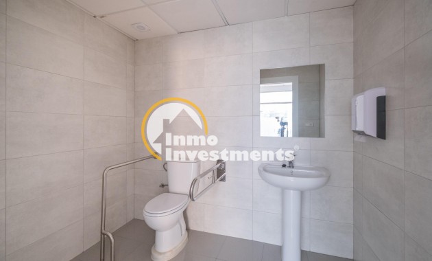 Long term rental - Commercial - Orihuela Costa - Playa Flamenca