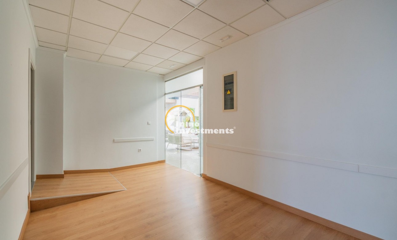 Long term rental - Commercial - Orihuela Costa - Playa Flamenca