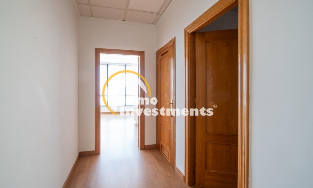 Long term rental - Commercial - Orihuela Costa - Playa Flamenca