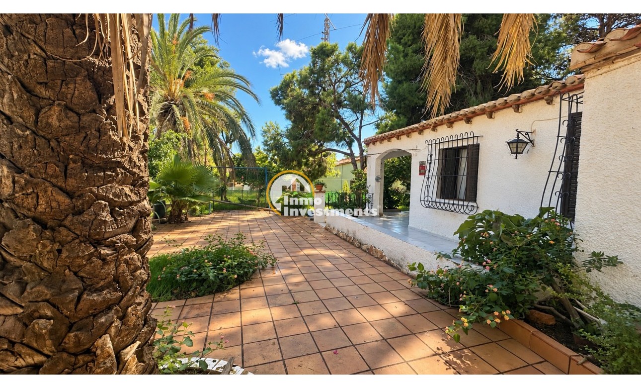 Resale - Villa - Orihuela Costa - Punta Prima