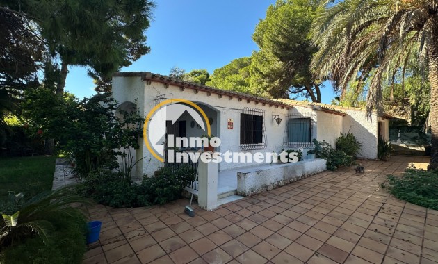 Resale - Villa - Orihuela Costa - Punta Prima