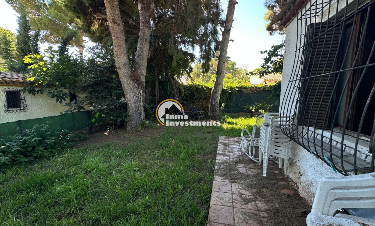 Resale - Villa - Orihuela Costa - Punta Prima