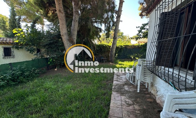 Resale - Villa - Orihuela Costa - Punta Prima