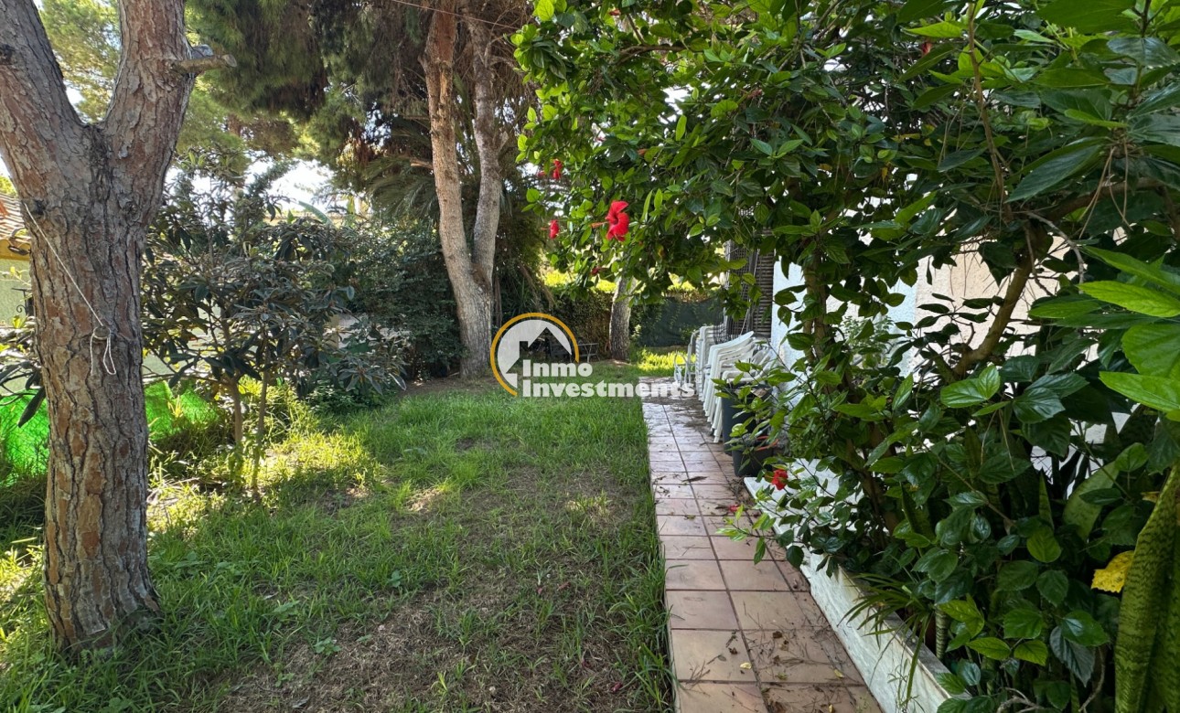 Resale - Villa - Orihuela Costa - Punta Prima