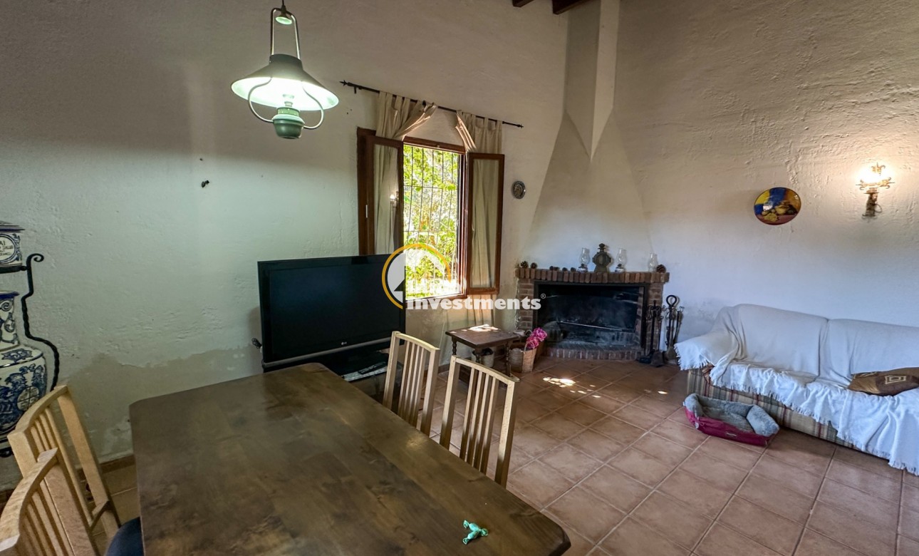 Resale - Villa - Orihuela Costa - Punta Prima