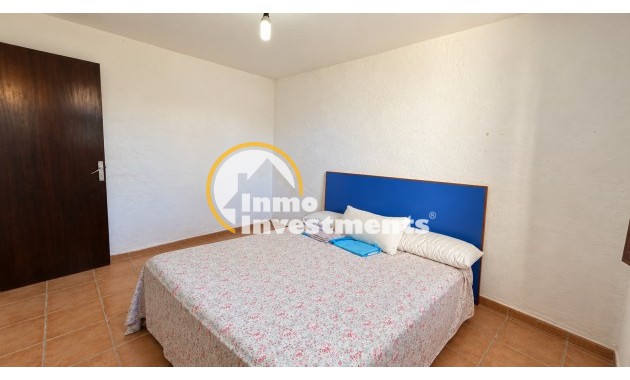 Resale - Villa - Orihuela Costa - Punta Prima