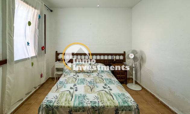 Resale - Villa - Orihuela Costa - Punta Prima