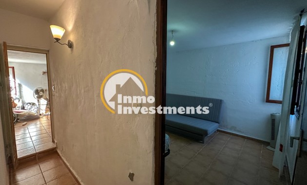 Resale - Villa - Orihuela Costa - Punta Prima