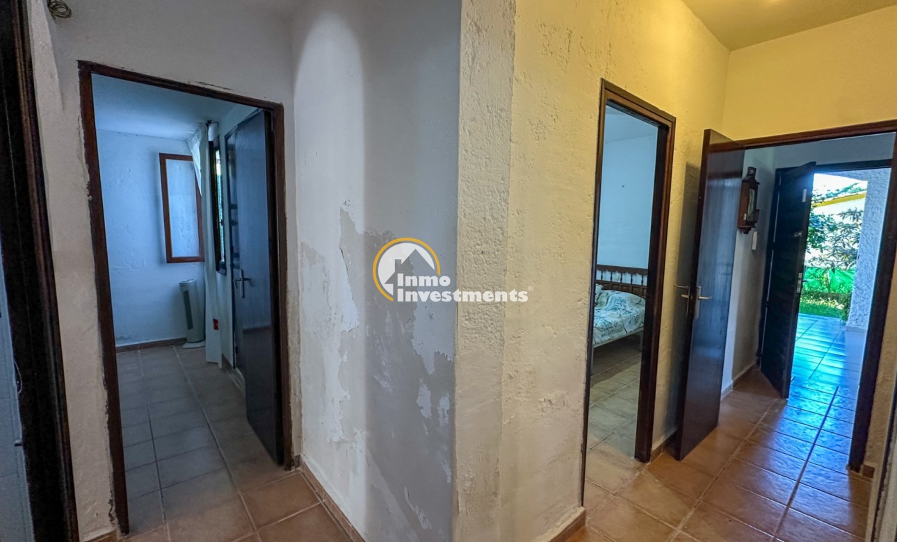 Resale - Villa - Orihuela Costa - Punta Prima