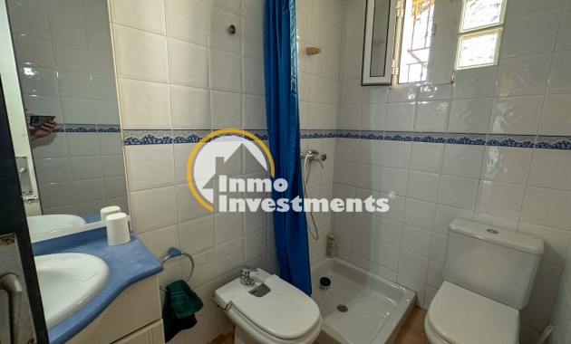 Resale - Villa - Orihuela Costa - Punta Prima