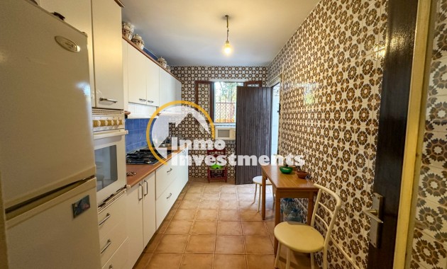 Resale - Villa - Orihuela Costa - Punta Prima