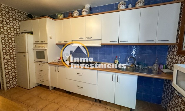 Resale - Villa - Orihuela Costa - Punta Prima