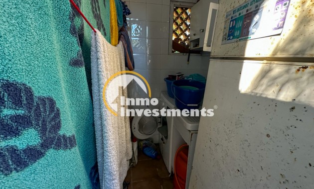 Resale - Villa - Orihuela Costa - Punta Prima