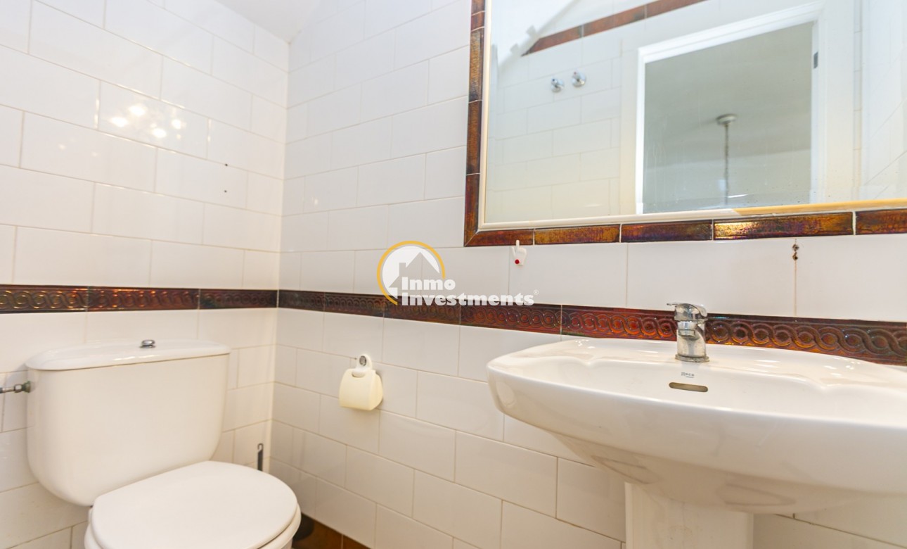 Resale - Town house - Villamartin - Valencias