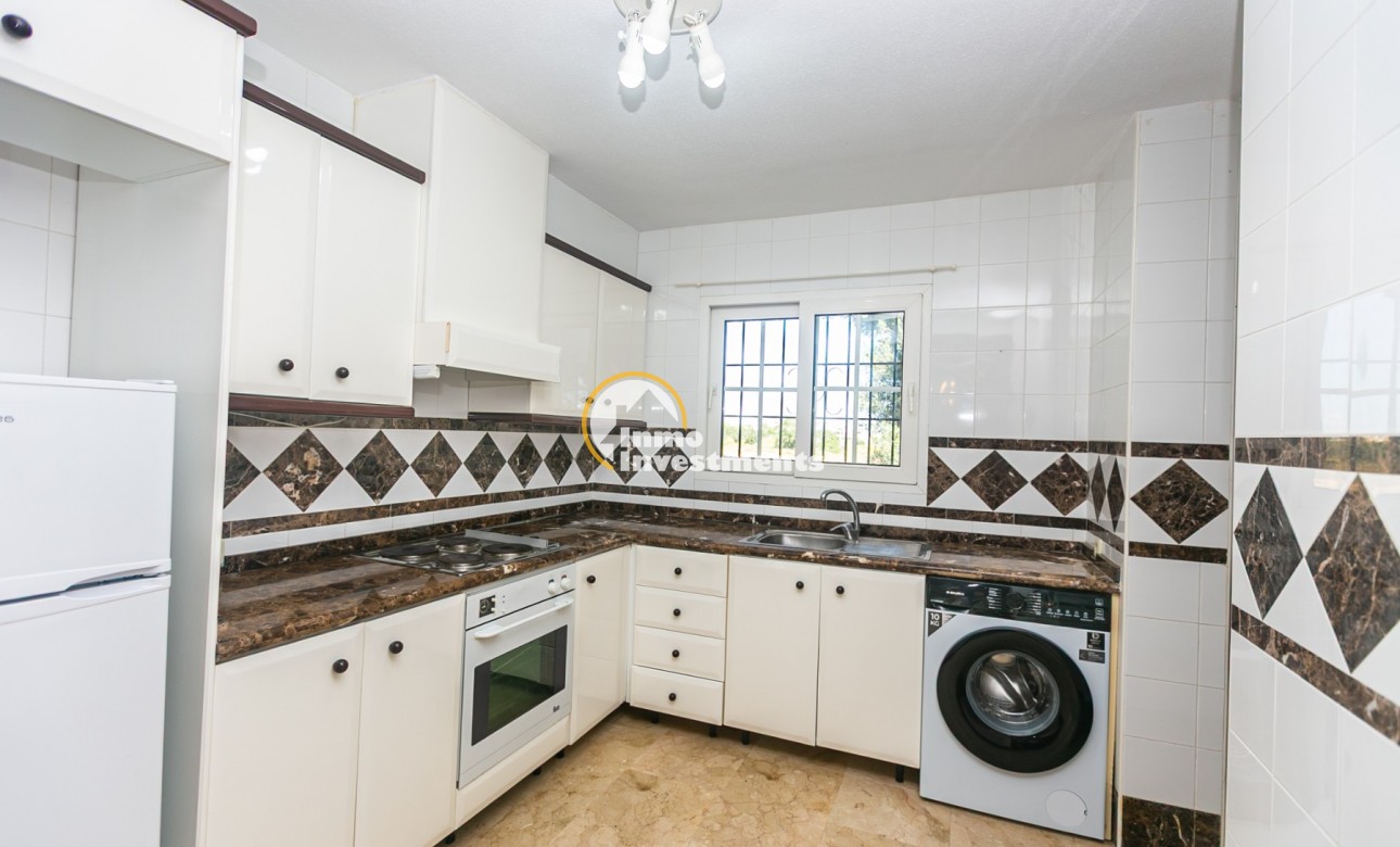Resale - Town house - Villamartin - Valencias