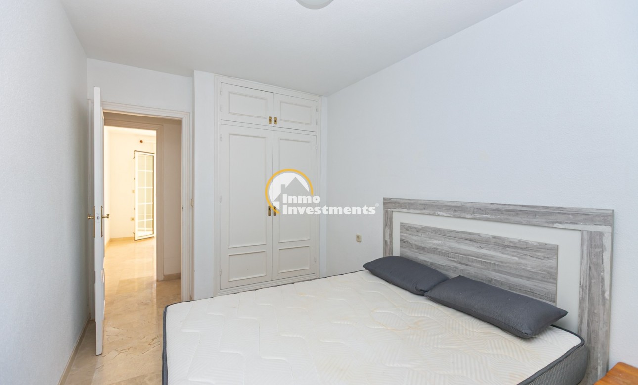 Resale - Town house - Villamartin - Valencias