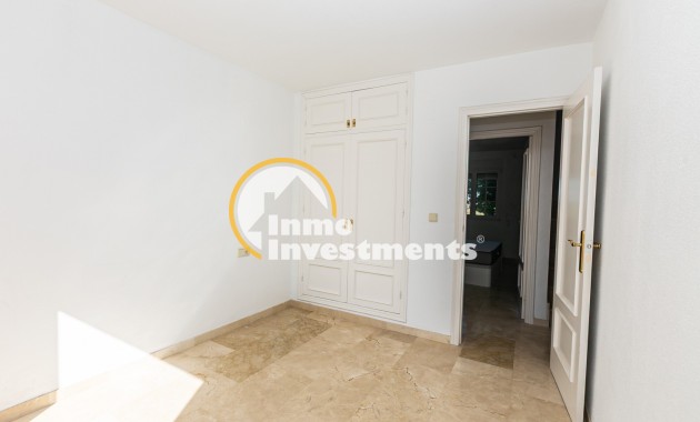 Resale - Town house - Villamartin - Valencias