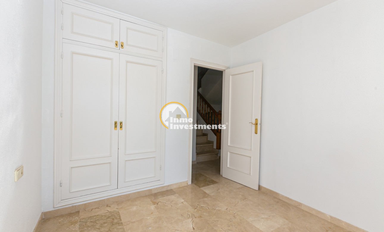 Resale - Town house - Villamartin - Valencias