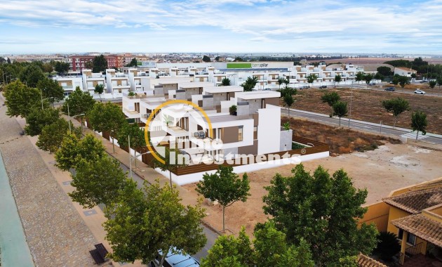 Obra nueva - Chalet independiente - Pilar de la Horadada