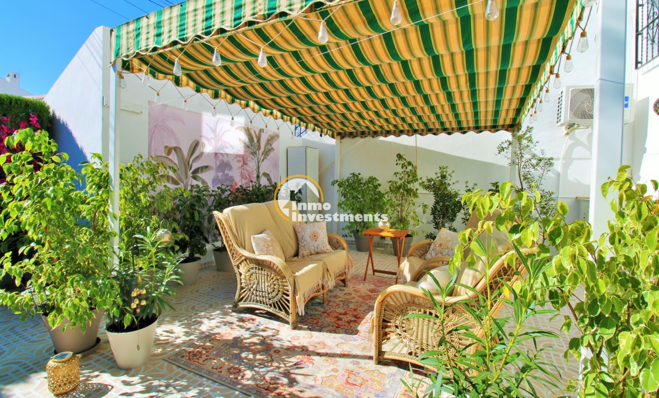 Resale - Apartment - Villamartin