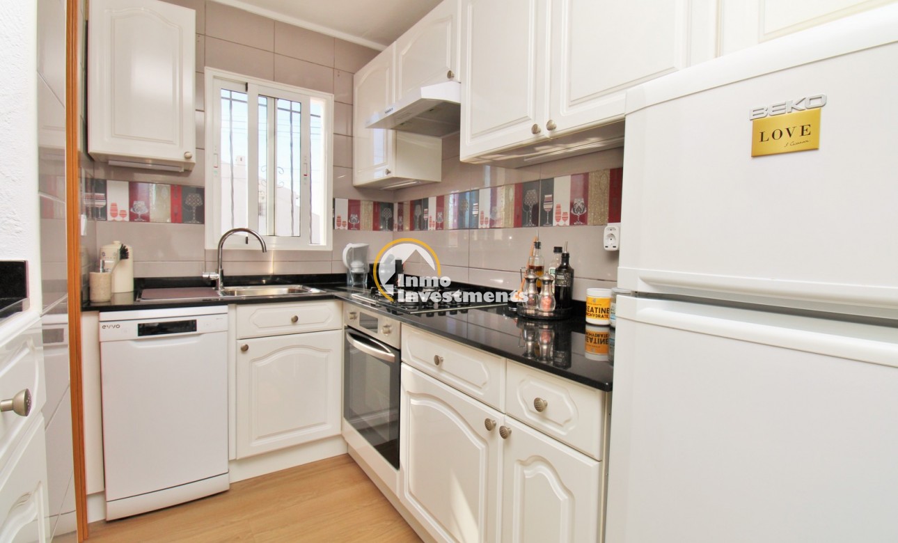 Resale - Apartment - Villamartin