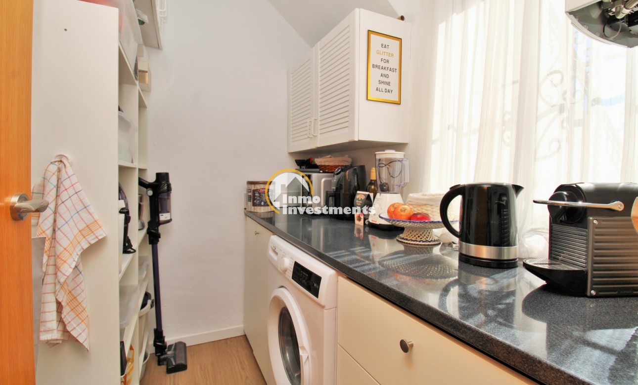 Resale - Apartment - Villamartin