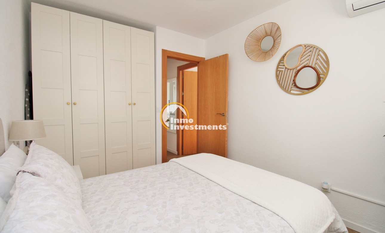 Resale - Apartment - Villamartin