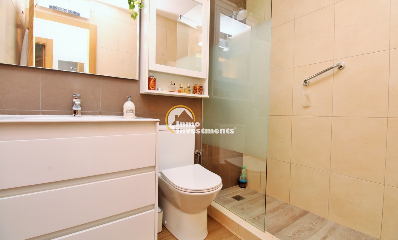 Resale - Apartment - Villamartin