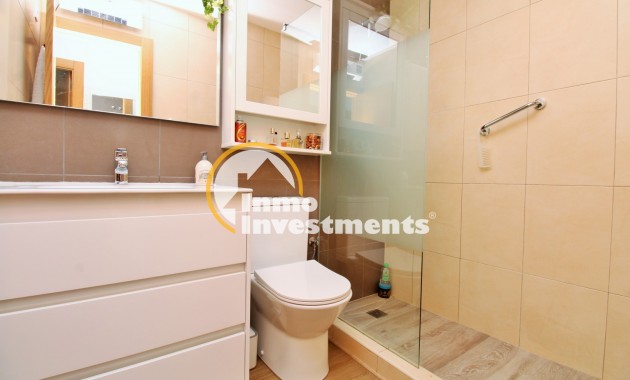 Resale - Apartment - Villamartin