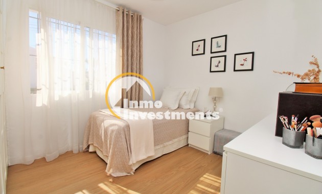 Resale - Apartment - Villamartin