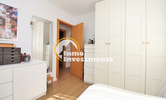Resale - Apartment - Villamartin