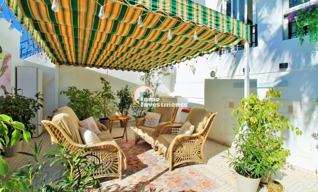 Resale - Apartment - Villamartin