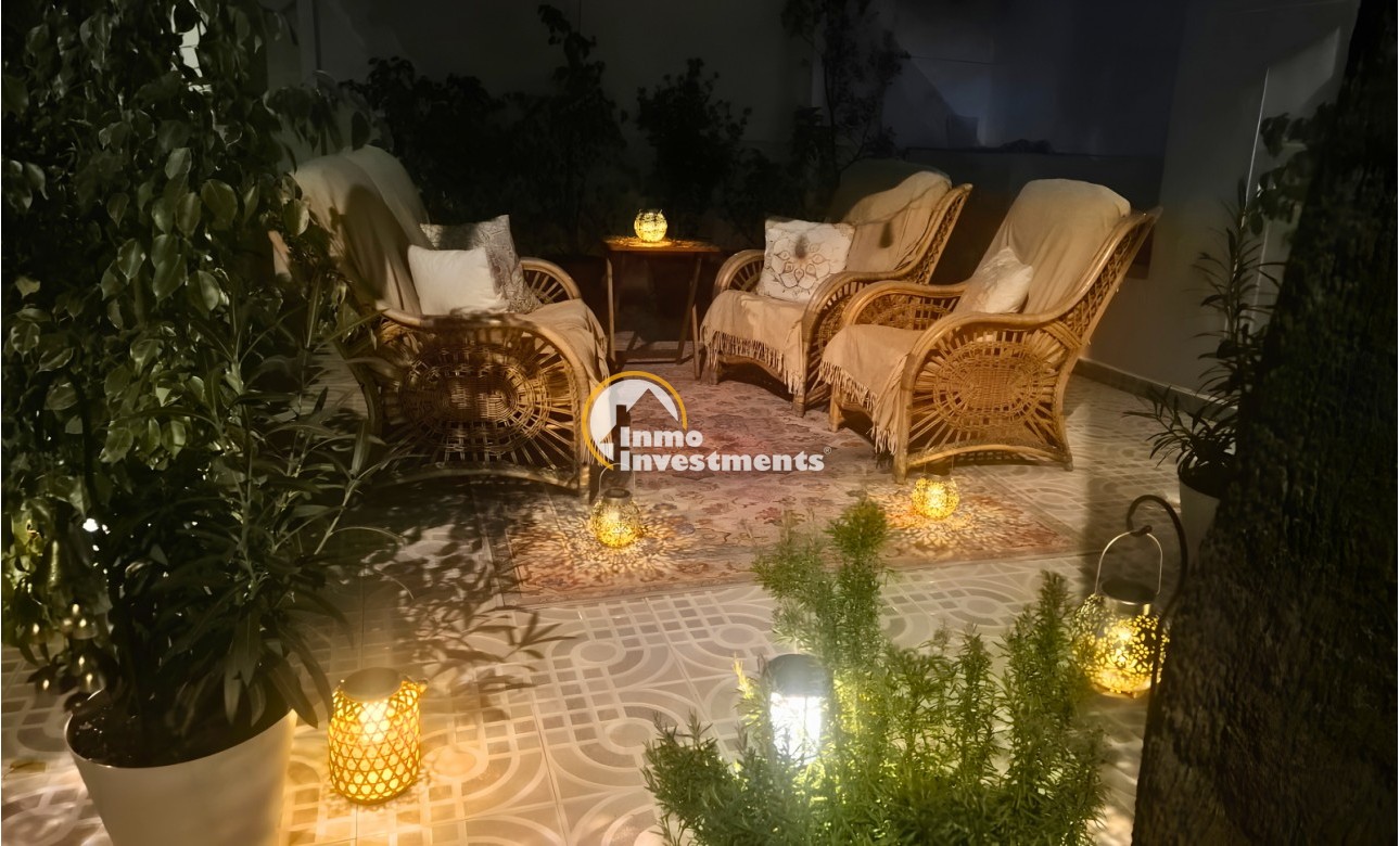 Resale - Apartment - Villamartin