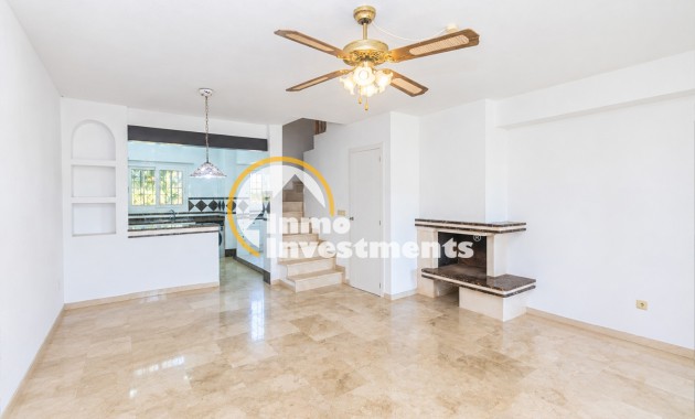 Resale - Town house - Villamartin - Valencias