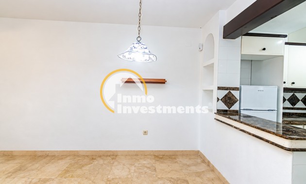 Resale - Town house - Villamartin - Valencias