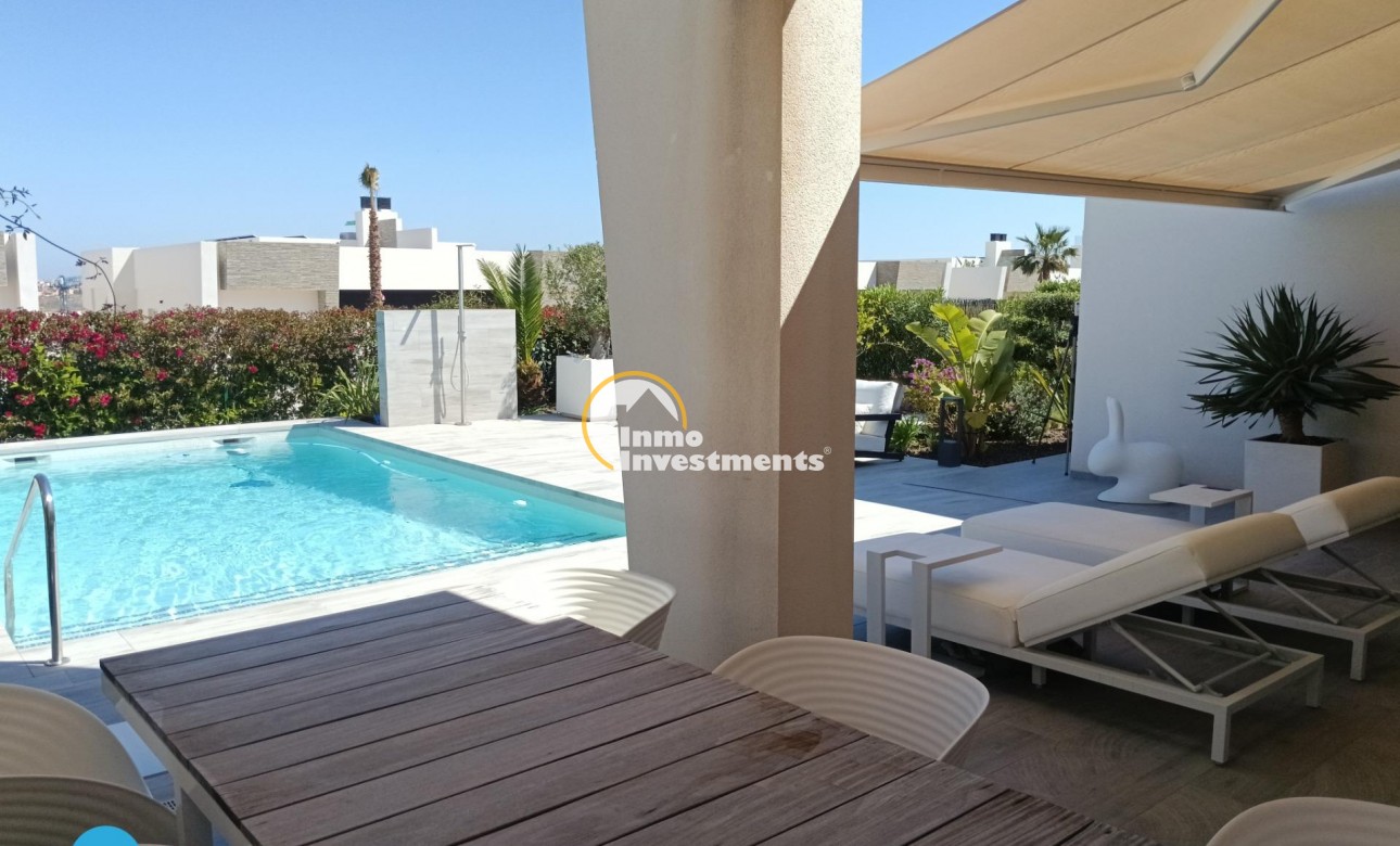 Resale - Villa - Algorfa - Club de Golf La Finca