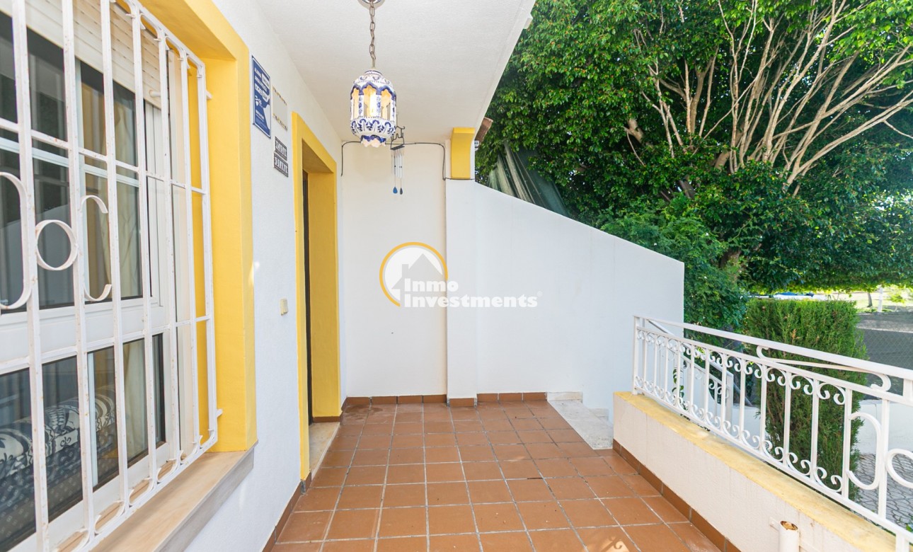 Resale - Town house - Villamartin - Valencias