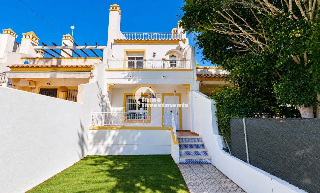 Resale - Town house - Villamartin - Valencias