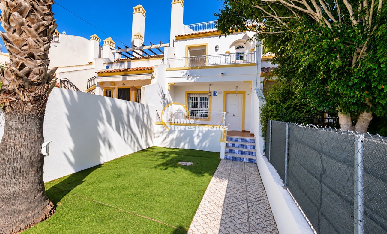 Resale - Town house - Villamartin - Valencias
