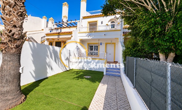 Resale - Town house - Villamartin - Valencias