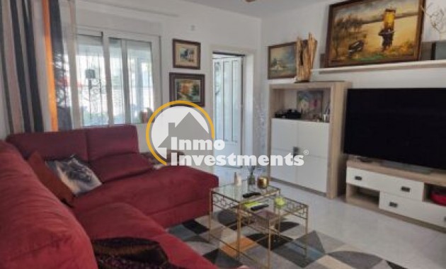 Gebrauchtimmobilien - Reihenhaus - Villamartin