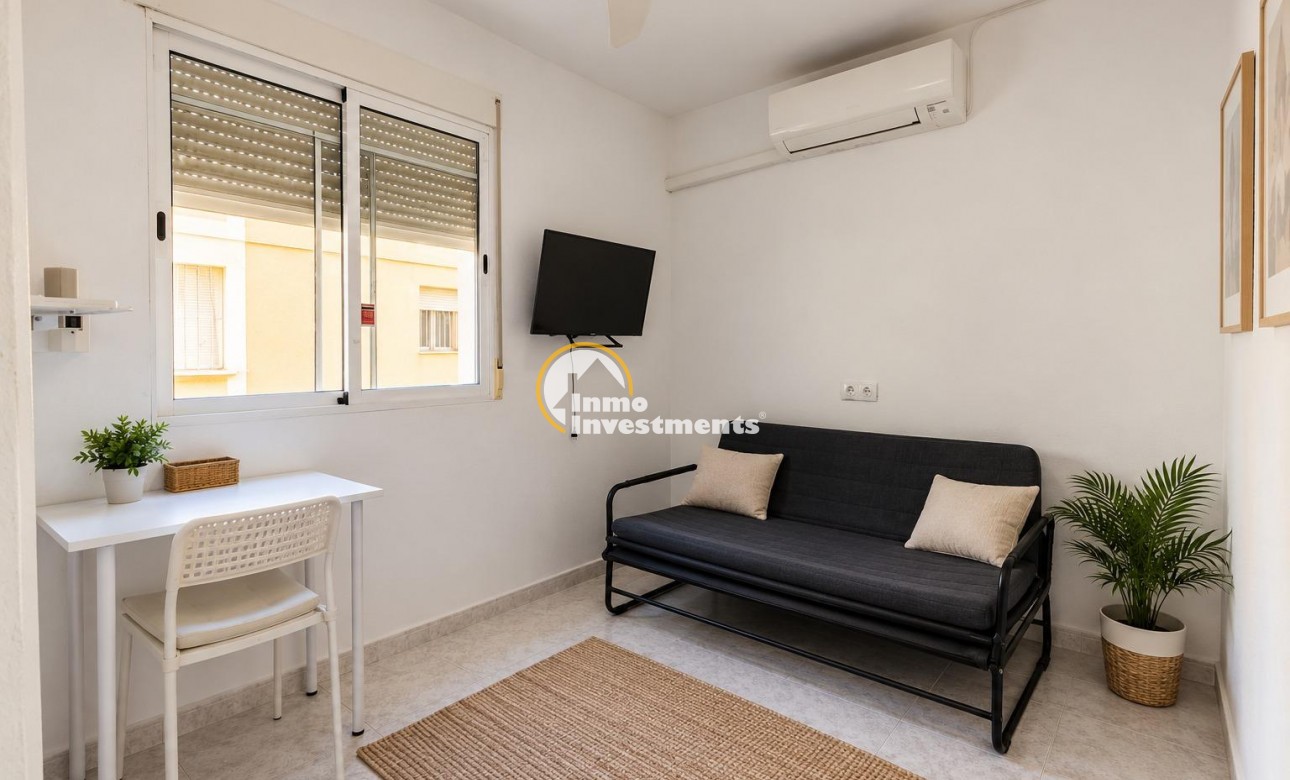 Bestaande bouw - Bungalow - Torrevieja - La Siesta - El Salado - Torreta
