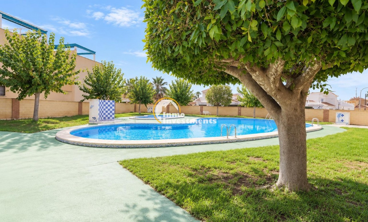 Bestaande bouw - Bungalow - Torrevieja - La Siesta - El Salado - Torreta