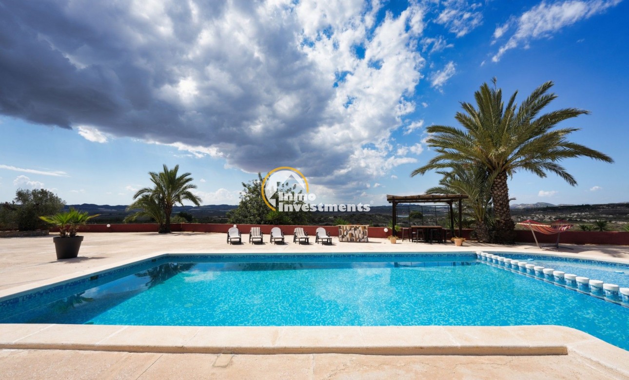 Till salu - Villa - Orihuela - Desamparados-Hurchillo-Torremendo