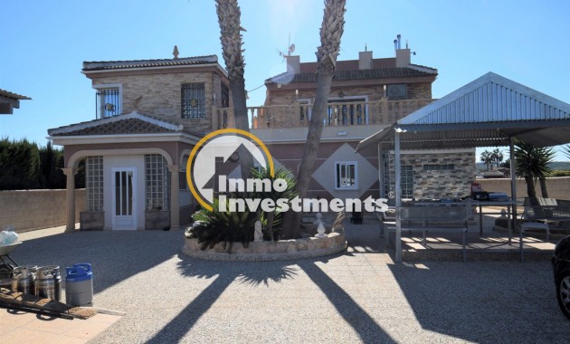 Resale - Villa - Guardamar del Segura - Urbanizaciones