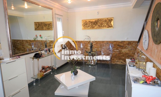 Resale - Villa - Guardamar del Segura - Urbanizaciones