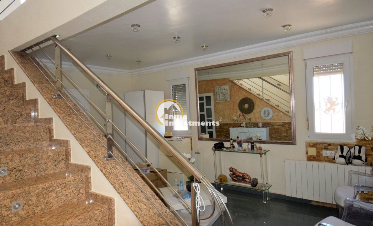 Resale - Villa - Guardamar del Segura - Urbanizaciones