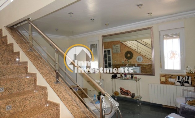 Resale - Villa - Guardamar del Segura - Urbanizaciones