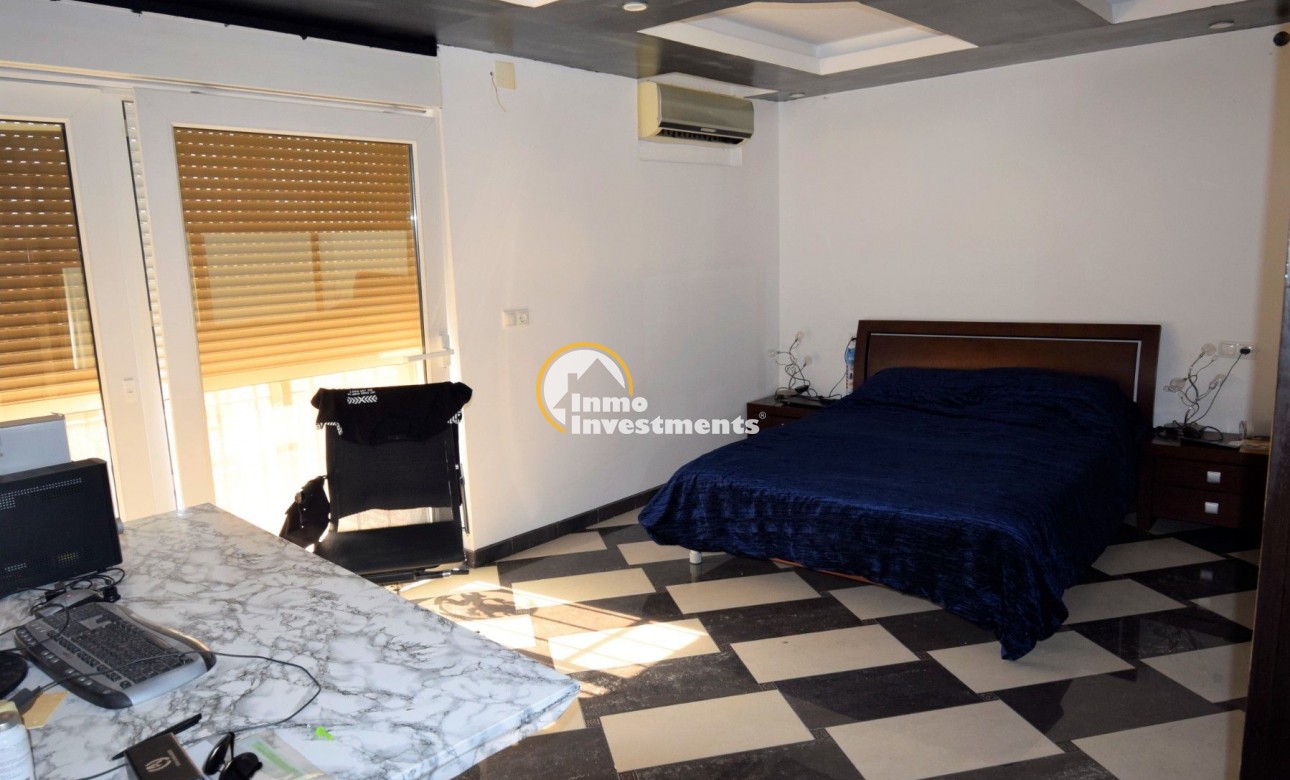 Resale - Villa - Guardamar del Segura - Urbanizaciones